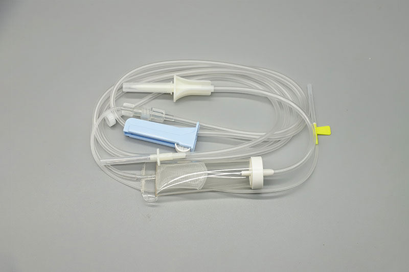 一次性使用输血器  带针